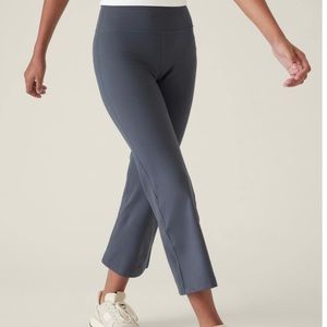 Athleta Girl Chit Chat Kick Flare Capri NWOT